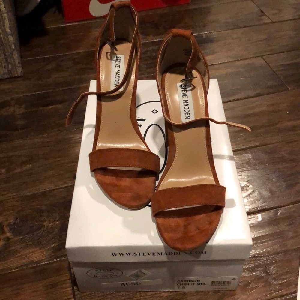 New Steve Madden Carrson Heels